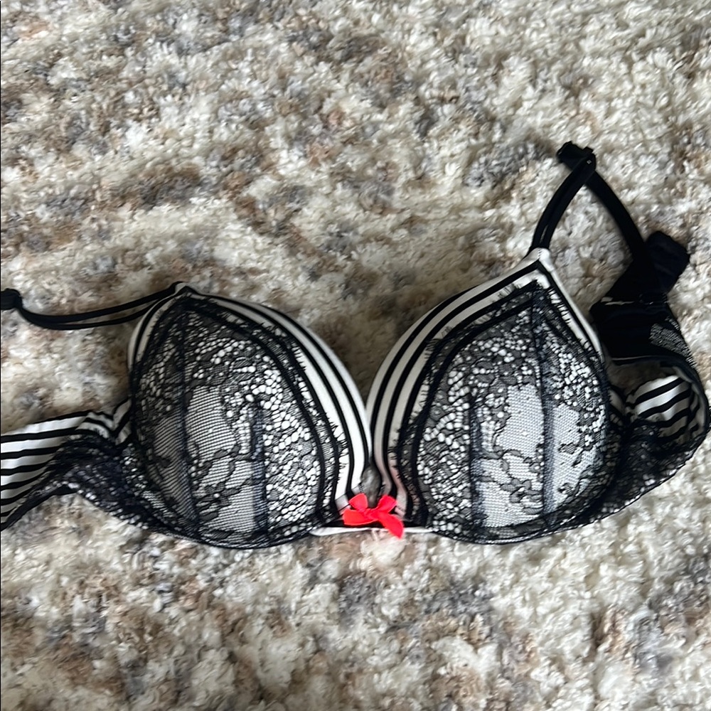 Victorias Secret stripe and lace push up bra 34b